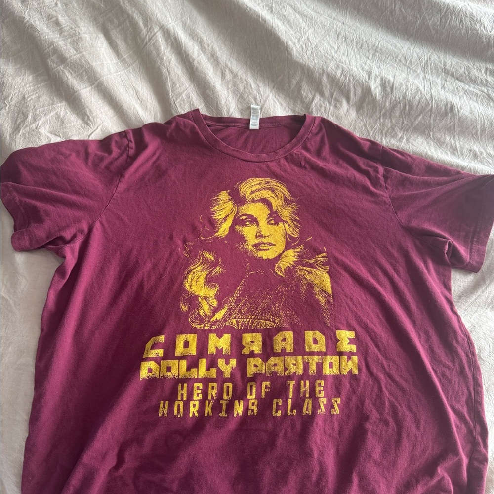 Comrade Dolly Parton Graphic T-Shirt in Maroon and Gold